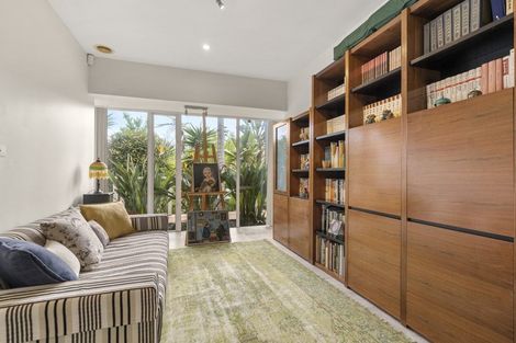 Photo of property in 70 Victoria Avenue, Remuera, Auckland, 1050