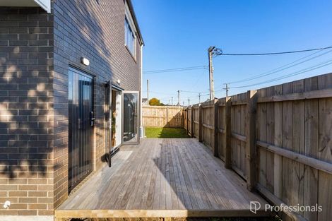 Photo of property in 30a Ferguson Street, Manurewa East, Auckland, 2102