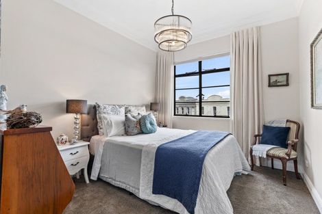 Photo of property in 10a Victoria Road, Devonport, Auckland, 0624