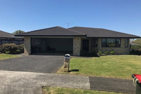 Photo of property in 24 Woodcroft Way, Pukekohe, 2120