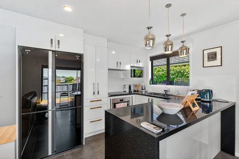 Photo of property in 28 Greenhaven Drive, Burwood, Christchurch, 8083