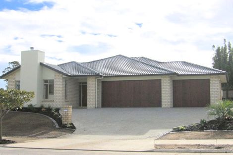 Photo of property in 48 Coachman Drive, Flat Bush, Auckland, 2016