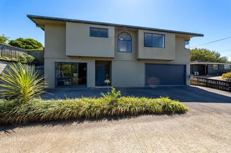 Photo of property in 30 Moulton Street, Moturoa, New Plymouth, 4310