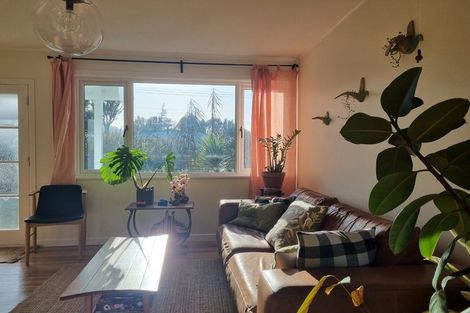 Photo of property in 18 Harrison Street West, Featherston, 5710