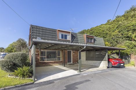 Photo of property in 85 Churton Drive, Churton Park, Wellington, 6037