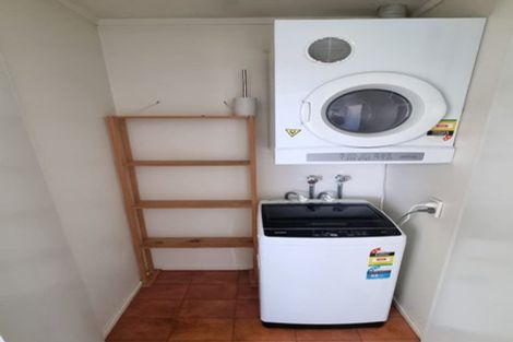 Photo of property in 8 Girton Terrace, Mount Cook, Wellington, 6021