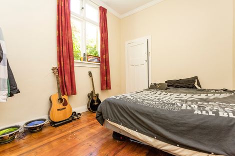 Photo of property in 37 Sutherland Street, Dunedin Central, Dunedin, 9016