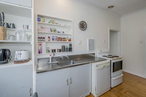 Photo of property in 13 Kings Drive, Levin, 5510