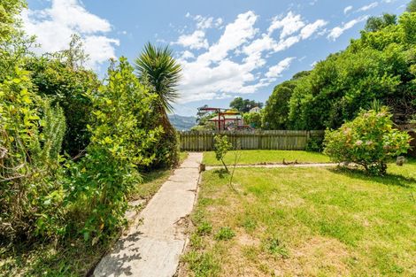 Photo of property in 1 Greenacres Street, Macandrew Bay, Dunedin, 9014