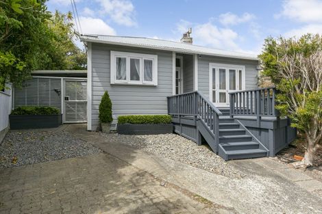 Photo of property in 17 Fernhill Terrace, Wadestown, Wellington, 6012