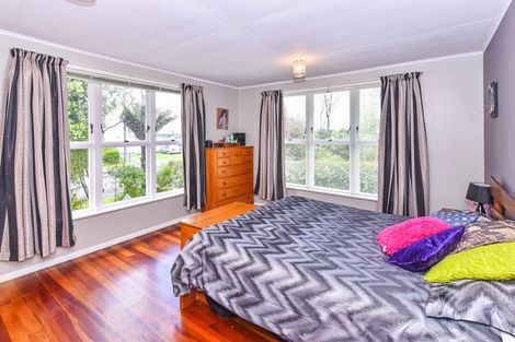 Photo of property in 76 Arimu Road, Papakura, 2110