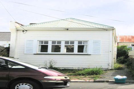 Photo of property in 5 Milton Street, Berhampore, Wellington, 6023