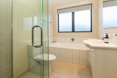 Photo of property in 51 Kirkwood Avenue, Upper Riccarton, Christchurch, 8041