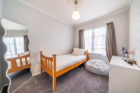 Photo of property in 63 Ward Street, Wallaceville, Upper Hutt, 5018