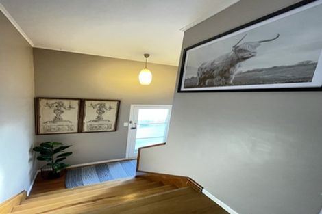 Photo of property in 117 Forrest Hill Road, Forrest Hill, Auckland, 0620