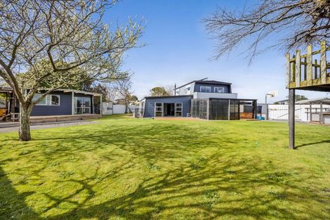 Photo of property in 52 Murray Avenue, Hawera, 4610