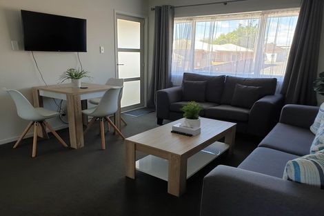 Photo of property in 33 Seddon Road, Frankton, Hamilton, 3204