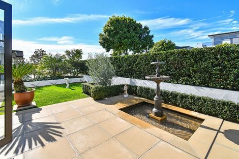 Photo of property in 3 Corsica Way, Karaka, Papakura, 2113