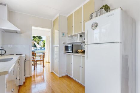 Photo of property in 12 May Street, Mount Maunganui, 3116