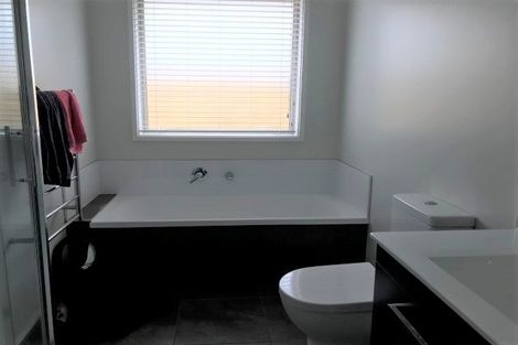 Photo of property in 54 Kuru Place, Papamoa, 3118