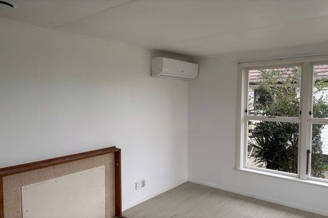 Photo of property in 15 Duff Crescent, Highbury, Palmerston North, 4412