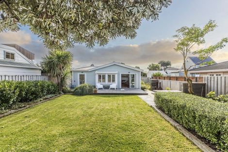 Photo of property in 6 Monro Street, Seatoun, Wellington, 6022