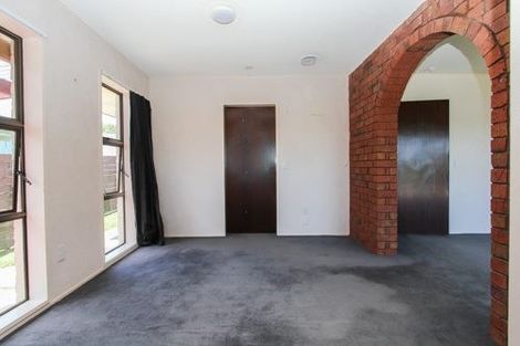 Photo of property in 22 Knightsbridge Place, Dinsdale, Hamilton, 3204