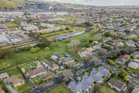 Photo of property in 32 Riley Crescent, Woolston, Christchurch, 8023