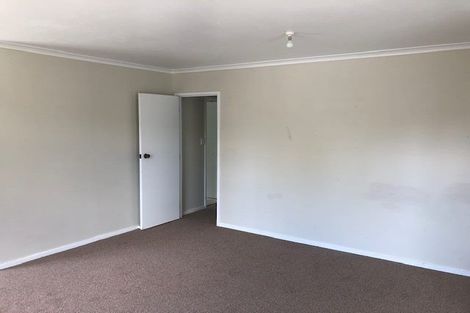 Photo of property in 385 Triangle Road, Henderson, Auckland, 0610