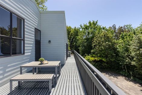 Photo of property in 84 Milton Road, Bluff Hill, Napier, 4110