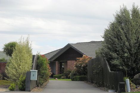 Photo of property in 5 Mclean Place, Woodend, 7610