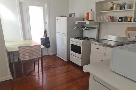 Photo of property in 19 Yale Road, Mount Cook, Wellington, 6021