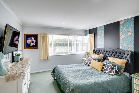 Photo of property in 525a Main North Road, Bay View, Napier, 4104