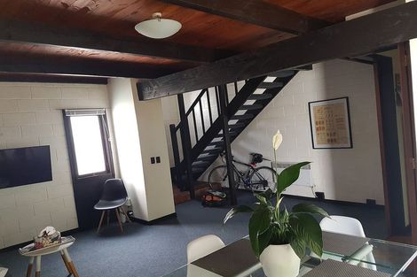 Photo of property in 24/10 Pitarua Street, Thorndon, Wellington, 6011