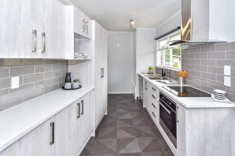 Photo of property in 6 Lawrence Crescent, Hillpark, Auckland, 2102