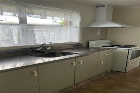 Photo of property in 26 West Coast Road, Glen Eden, Auckland, 0602