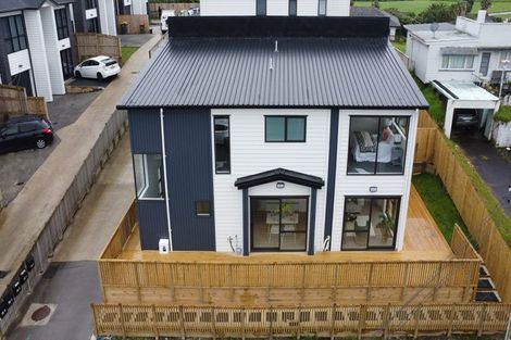 Photo of property in 61a Hillcrest Road, Papatoetoe, Auckland, 2025