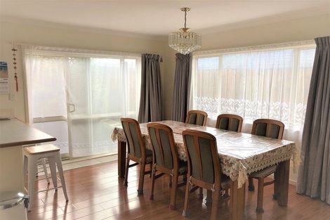 Photo of property in 15 Attymon Lane, East Tamaki, Auckland, 2016