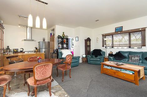 Photo of property in 8a Beach Road, Glenbrook, Waiuku, 2681