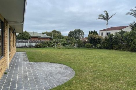 Photo of property in 102 Branch Road, Highlands Park, New Plymouth, 4312