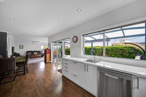 Photo of property in 2 Northpoint Way, Bell Block, New Plymouth, 4312