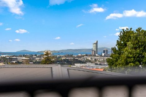 Photo of property in 103/318 Wairau Road, Glenfield, Auckland, 0629