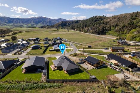 Photo of property in Luggate Park, 20 Cooper Crescent, Luggate, Cromwell, 9383