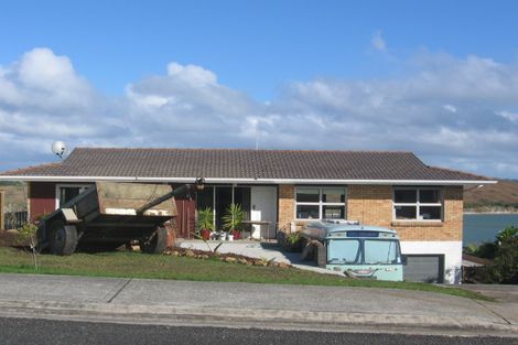 Photo of property in 5a Weir Crescent, Onerahi, Whangarei, 0110