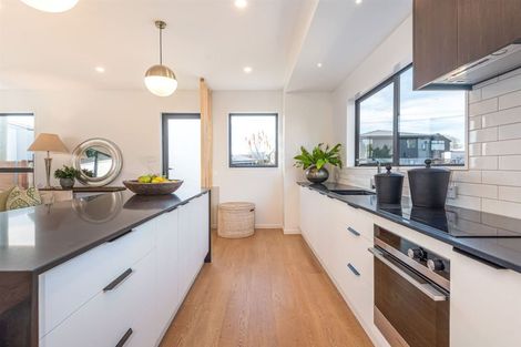 Photo of property in 1/27 Springfield Road, St Albans, Christchurch, 8014