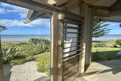 Photo of property in 5 Marine Parade, Orewa, 0931