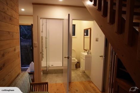 Photo of property in 128 Lone Kauri Road, Karekare, Auckland, 0772