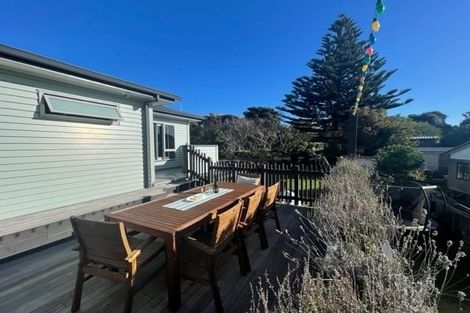 Photo of property in 44 Margaret Road, Raumati Beach, Paraparaumu, 5032