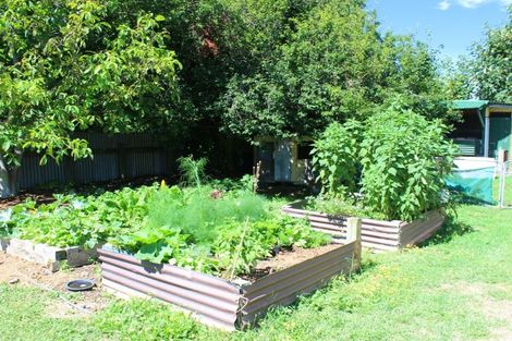 Photo of property in 4 Moreton Road, Carterton, 5713