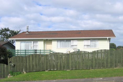 Photo of property in 39 Helena Street, Massey, Auckland, 0614